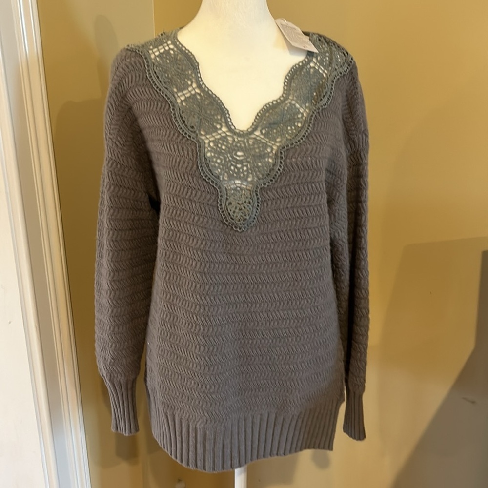 NWT Coquette Grey Lace V-Neck Sweater Soft Knit Tunic M Romantic Dark Coquette